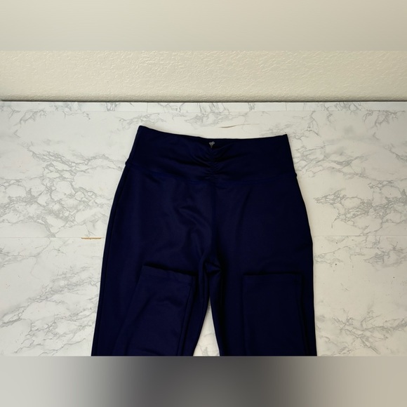 Sheila Rose Women’s Size M Blue Leggings Side Pockets Pants Pull Up NWOT​​ - Picture 3 of 5